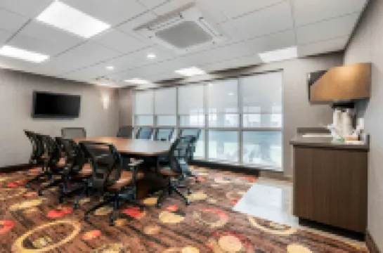 Best Western Plus Eastgate Inn  Suites