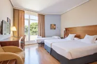 Sercotel Los Llanos Hotel in zona Knife Museum