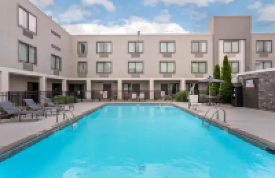 Best Western Plus Bowling Green