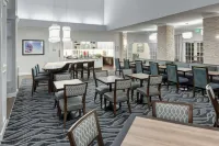 Homewood Suites by Hilton-塔科馬港機場 - 停車場