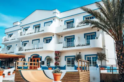 Malacuna Peniche Hotels in Ferrel