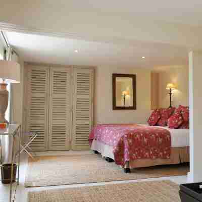 Villa Louise Rooms