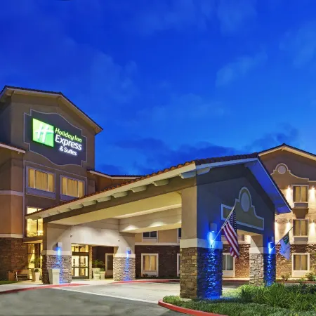 Holiday Inn Express & Suites BEAUMONT - OAK VALLEY by IHG