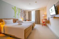 Grand Livio Kuta Hotel Hotel berhampiran Pura Pucak Watu Geni (ᬧᬸᬭ ᬧᬸᬘᬓ᭄ ᬯᬢᬸ ᬕ᭄ᬦᬶ᭟