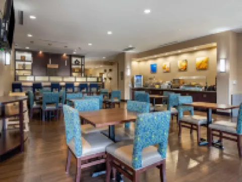 舒適套房酒店-諾曼湖亨特斯維爾 亨特斯維爾酒店