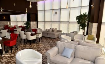 Ramada Encore by Wyndham Kuwait Downtown