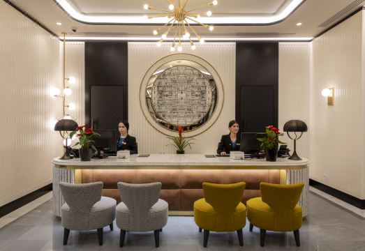 로마 시내가 보이는 H10 팔라조 갈라 루프탑 이미지