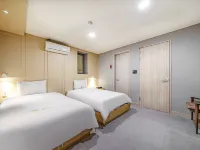 Mini Hotel 141 Hotels near Ancient Tombs in Hwango-ri