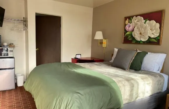 蒙特比安科旅館