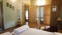 Sdd Bamboo Village Resort Hotels in Куч-Бихар