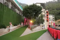 Veronika Resort