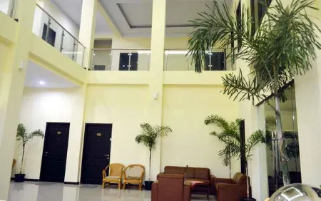 Hotel Grand Mahkota Lamongan Отели в г. Lamongan Regency