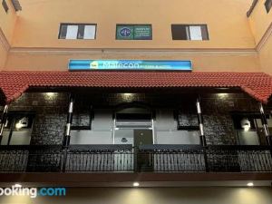Malecon Premium Rooms