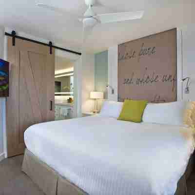 Beach House Suites by the Don CeSar Rooms