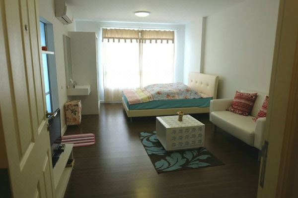 반 테우 롬 콘도미니엄(Baan Thew Lom Condominium)_1