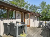 "Leevi" - 150m from the Sea - 4-Star