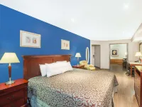 เดย์สอินน์ บายวินด์แฮม แซนแอนโทนิโอ อลาโม/ริเวอร์วอล์ค