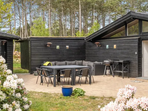 "Keyla" - 50m from the Sea