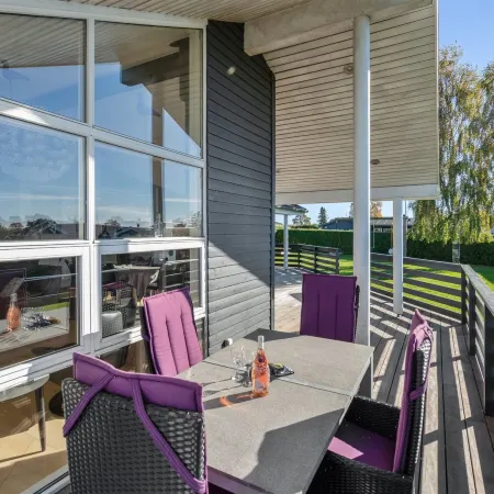 "Sylvana" - 400m from the Sea