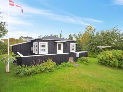 "Alina" - 200m from the Sea Hotels near Katholm Gods v/Marie Therese Collet