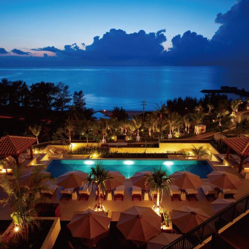 카후 리조트의 외관 및 수영장