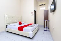 RedDoorz @ Jalan Sidomuncul 2 Jambi Hotels in Kota Baru