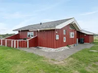 "Lien" - 160m from the Sea