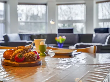 "Wyatt" - 30km from the Sea