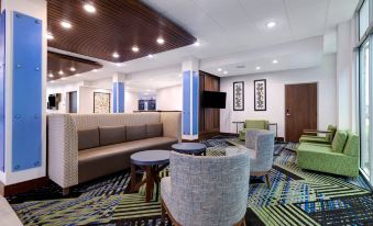 Holiday Inn Express & Suites Ann Arbor - University South