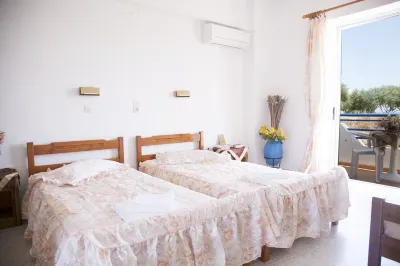 Maritsa Studios Paradise Beach 주변 호텔