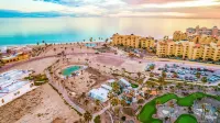 Casa Blanca Golf Villas