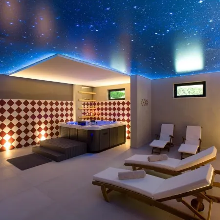 Atlantis Beach Hotel