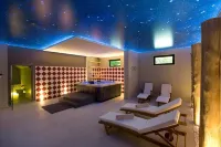 Atlantis Beach Hotel - Spa