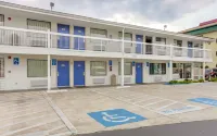 Motel 6 Medford, or - North Hotels in Central Point