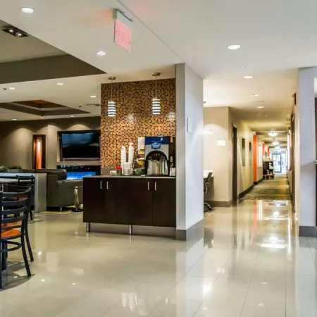 Quality Suites Fort Myers Airport I-75