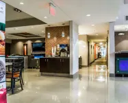 Quality Suites Fort Myers Airport I-75 - breakfast