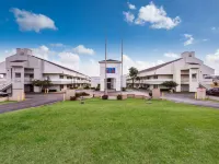Motel 6 Irving, TX - Irving DFW Airport East Hotels in Irving