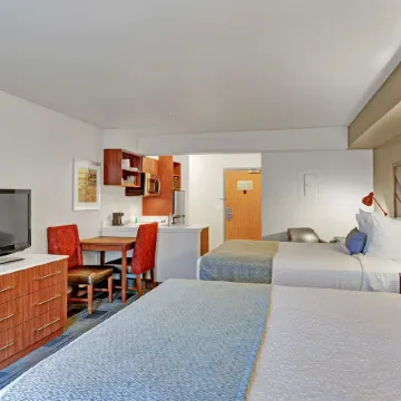 Best Western Plus Navigator Inn  Suites