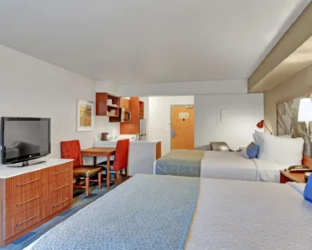 Best Western Plus Navigator Inn  Suites Hotels in Everett