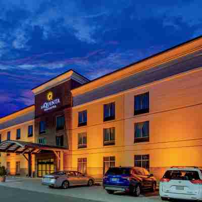 La Quinta Inn & Suites by Wyndham Bel Air/I-95 Exit 77A Hotel Exterior