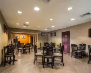 Quality Inn & Suites NJ State Capital Area - Frühstück
