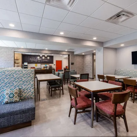 Hampton Inn by Hilton Columbus Downtown