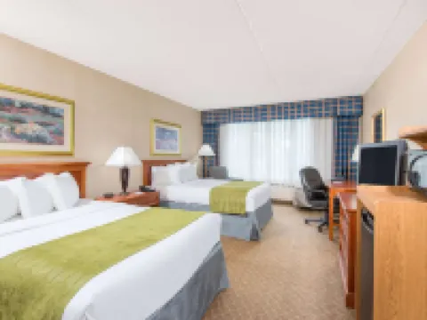 Ramada by Wyndham Cumberland Downtown Hotels in Cumberland