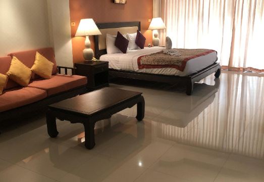 Sooksabai Jomtien Beach의 아늑한 객실 또는 외관