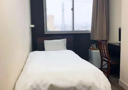 Sakata Station Hotel Отели рядом с достопримечательностью «Kaikoji Temple»