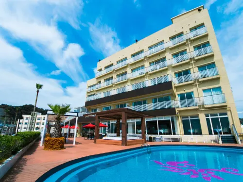 Sayan Terrace Hotel & Resort