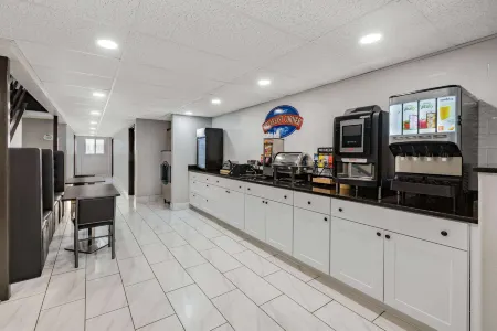 Baymont by Wyndham Gillette