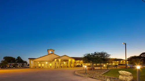 Best Western Canton Inn - Pet friendly
