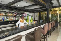 Rainbow Towers Hotel & Conference Centre - Bar