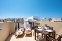 Sea Bliss Penthouse with Side Seaviews from Terrace